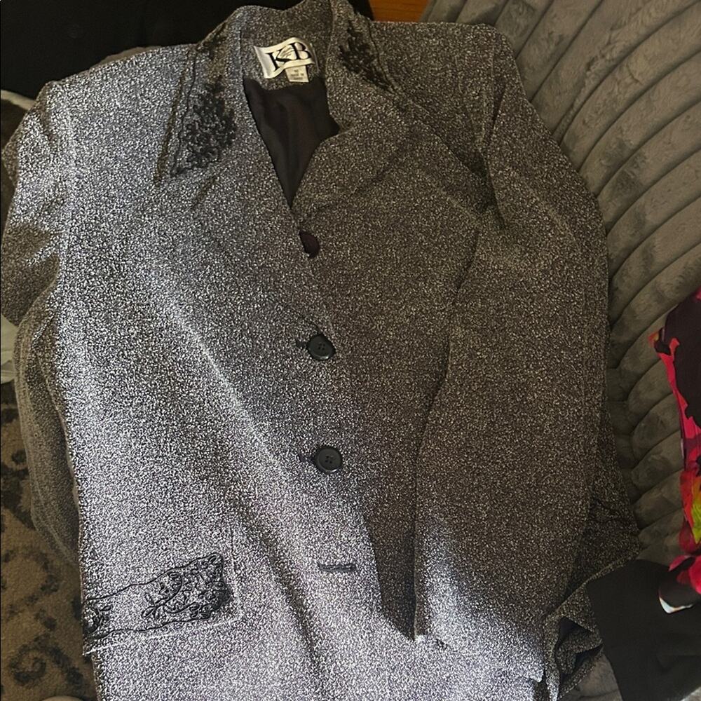 Gorgeous Vintage Charcoal and Black Textured Blazer